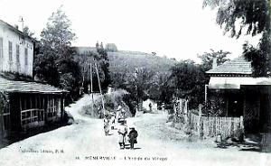 Menerville - Entree du Village
